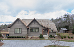 Custom Barn Guest House in Reserve Lake Keowee